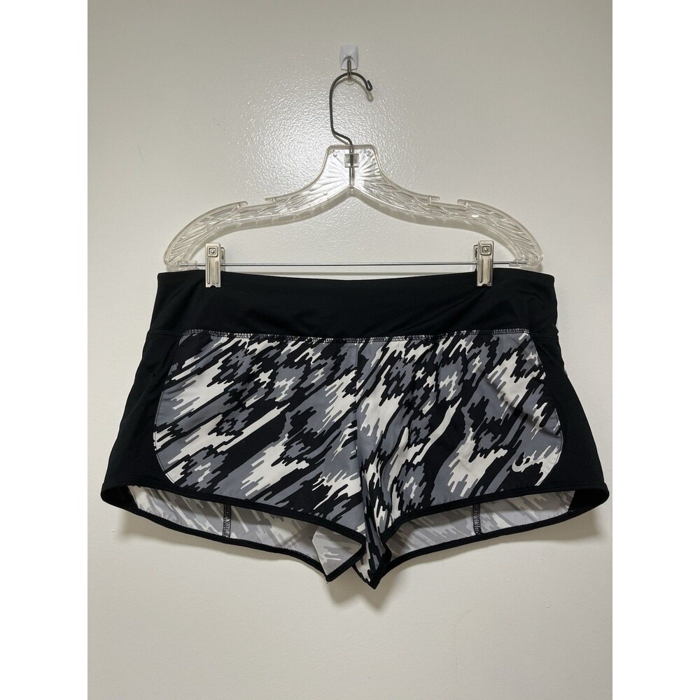 Nike Women’s Dri-Fit Running Shorts Large Black And White Patterned